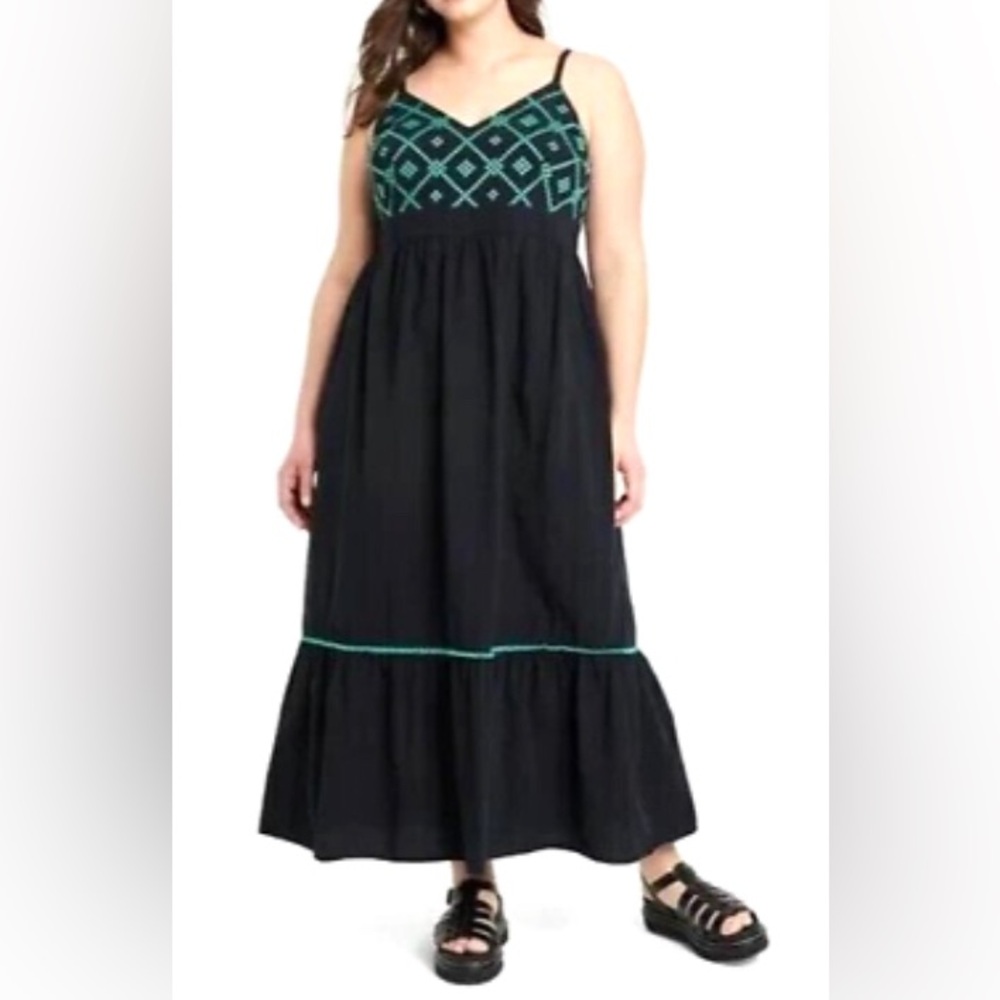 Ava & Viv Size 3X Black Dress with green embroidery and smocked back